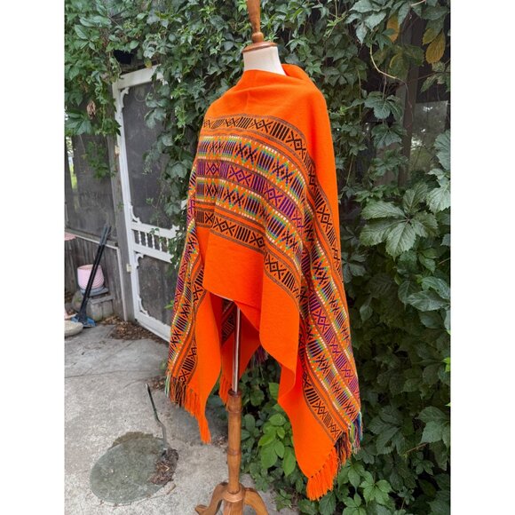 Vintage Orange Woven Poncho Geometric Pattern Blanket Fringe - Picture 4 of 7